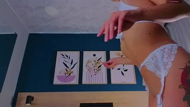 GabyPetit online show from September 18, 7:50 pm