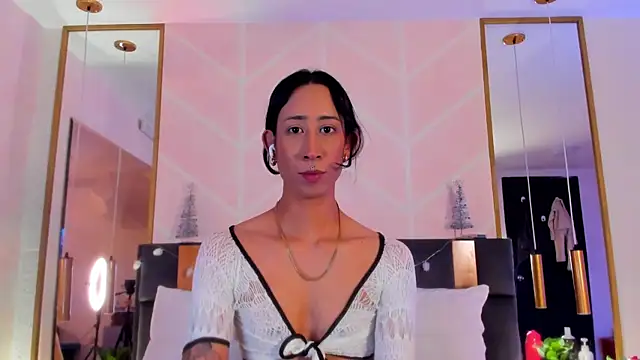 GabyPetit online show from November 18, 8:01 pm