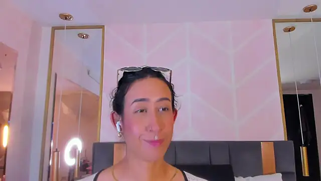 GabyPetit online show from November 10, 8:14 pm