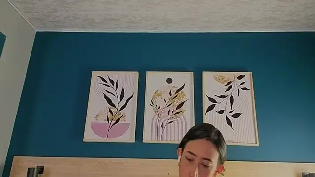 GabyPetit online show from November 4, 7:50 pm