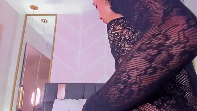 GabyPetit online show from December 18, 8:23 pm