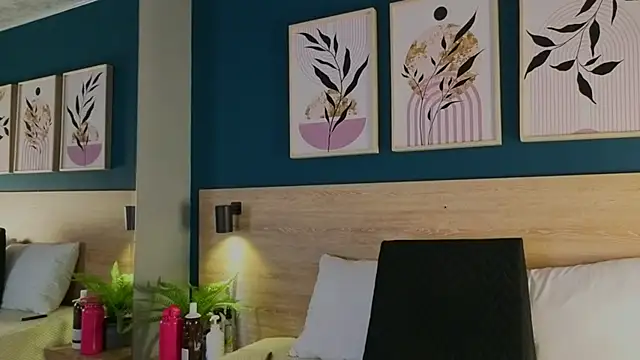 GabyPetit online show from November 1, 7:52 pm