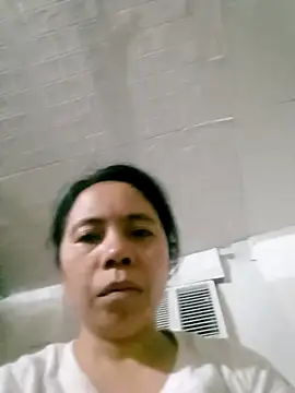 Snapshot of doggiepossession chatting on February 16, 10:32 am doggiepossession online show from February 16, 10:32 am