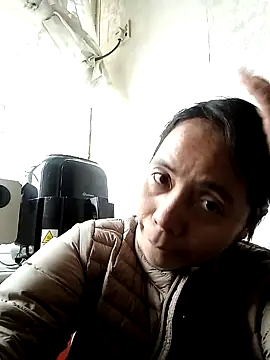 Snapshot of doggiepossession chatting on February 19, 2:01 pm doggiepossession online show from February 19, 2:01 pm