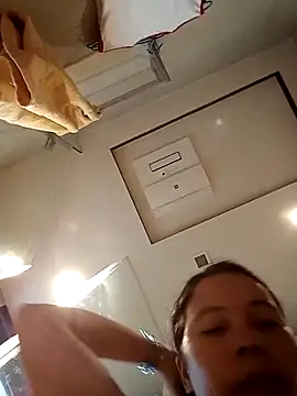 Snapshot of doggiepossession chatting on September 15, 5:08 am doggiepossession online show from September 15, 5:08 am