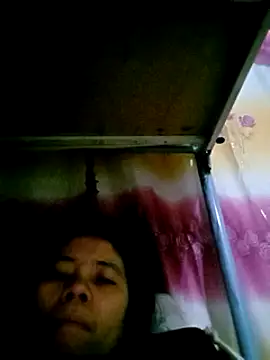 Snapshot of doggiepossession chatting on January 19, 10:50 am doggiepossession online show from January 19, 10:50 am