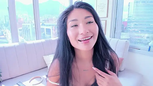 Megan Lim online show from March 9, 10:19 am