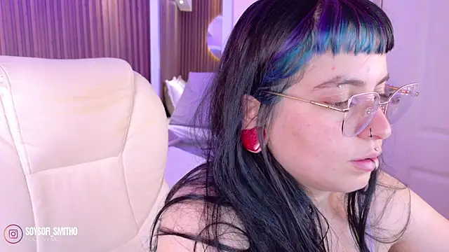 Lucy Smith2 online show from April 11, 3:58 am