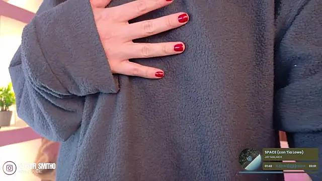 Lucy Smith2 online show from December 18, 3:55 am