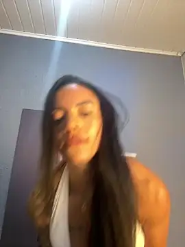 Snapshot of Elamesmamorena chatting on June 4, 10:36 pm Elamesmamorena online show from June 4, 10:36 pm