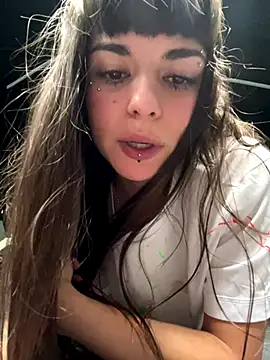 Snapshot of VioletaSubmissive chatting on November 1, 7:41 pm VioletaSubmissive online show from November 1, 7:41 pm