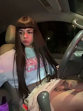 Snapshot of VioletaSubmissive chatting on October 24, 11:37 pm VioletaSubmissive online show from October 24, 11:37 pm