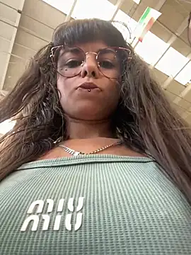 Snapshot of VioletaSubmissive chatting on July 2, 10:38 pm VioletaSubmissive online show from July 2, 10:38 pm