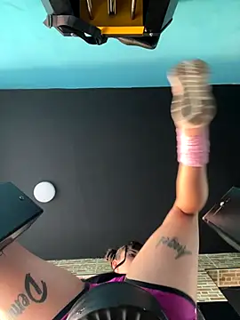 Snapshot of VioletaSubmissive chatting on September 22, 9:54 pm VioletaSubmissive online show from September 22, 9:54 pm