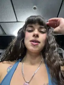 VioletaSubmissive online show from January 8, 8:04 pm