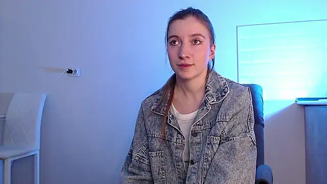 Eva Hailey  online show from March 19, 4:12 am