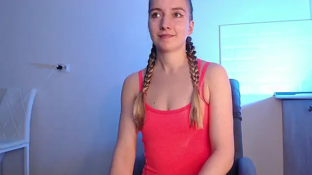 Eva Hailey  online show from June 3, 4:02 am