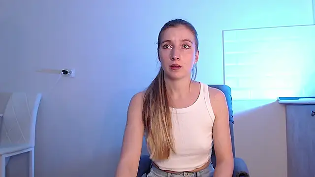 Snapshot of Eva_Hailey_ chatting on July 1, 4:13 am Eva Hailey online show from July 1, 4:13 am