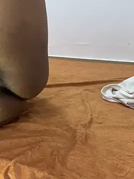 sissarahotty online show from February 3, 2:25 am