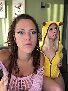 Snapshot of OliviaOcean69 chatting on October 6, 4:08 pm OliviaOcean69 online show from October 6, 4:08 pm