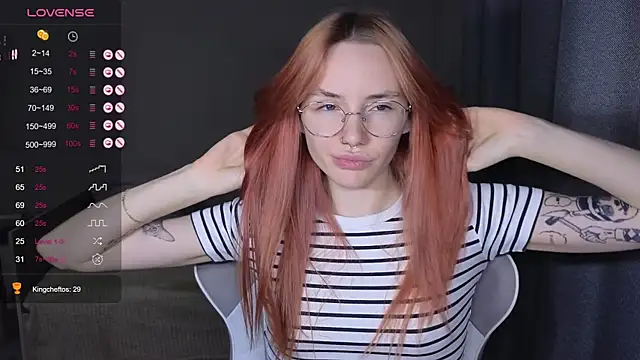 Snapshot of littlevildevil chatting on November 17, 10:41 am littlevildevil online show from November 17, 10:41 am