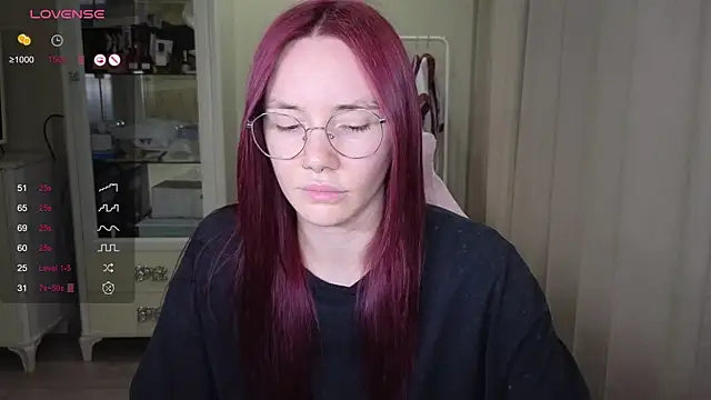 littlevildevil online show from September 9, 11:08 am