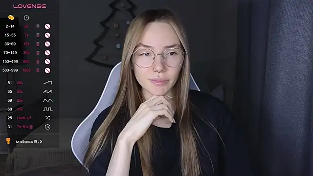 littlevildevil online show from December 23, 9:08 am