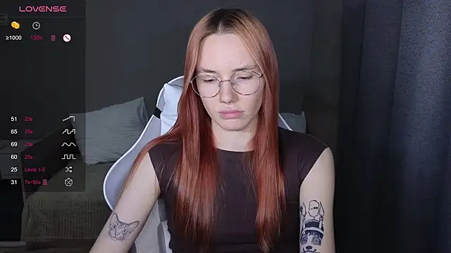 Snapshot of littlevildevil chatting on November 24, 10:48 am littlevildevil online show from November 24, 10:48 am