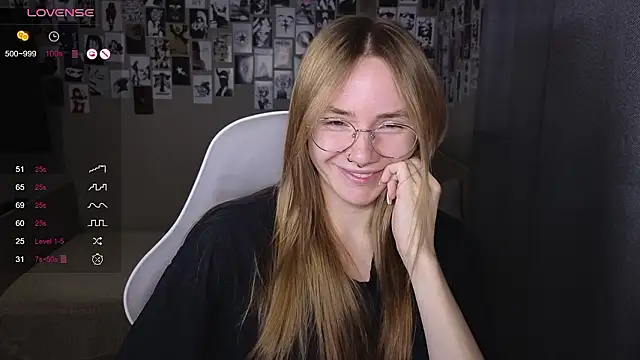 littlevildevil online show from March 15, 11:06 am