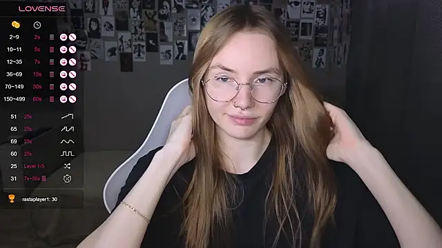 littlevildevil online show from March 21, 10:52 am