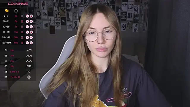 littlevildevil online show from March 22, 10:39 am