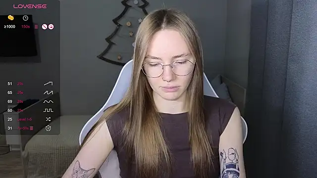 littlevildevil online show from January 17, 10:19 am