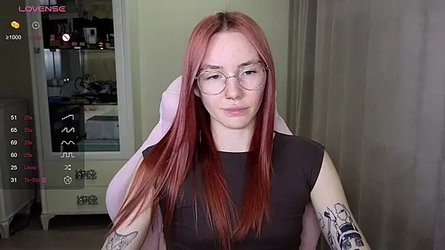 littlevildevil online show from October 18, 11:01 am