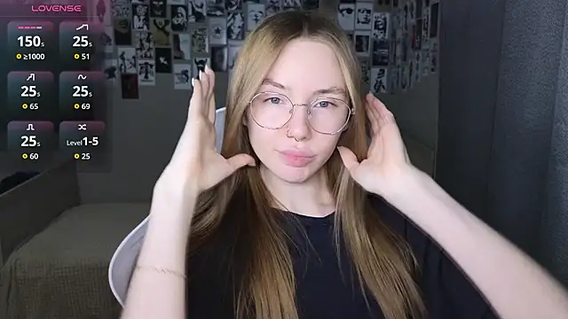 littlevildevil online show from February 20, 11:12 am