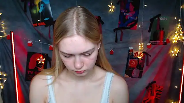 MademoiselleCl online show from January 6, 1:26 pm