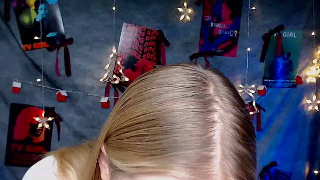 MademoiselleCl online show from January 7, 1:27 pm