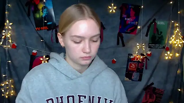 MademoiselleCl online show from December 16, 7:23 am