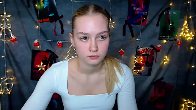 MademoiselleCl online show from December 5, 1:10 pm