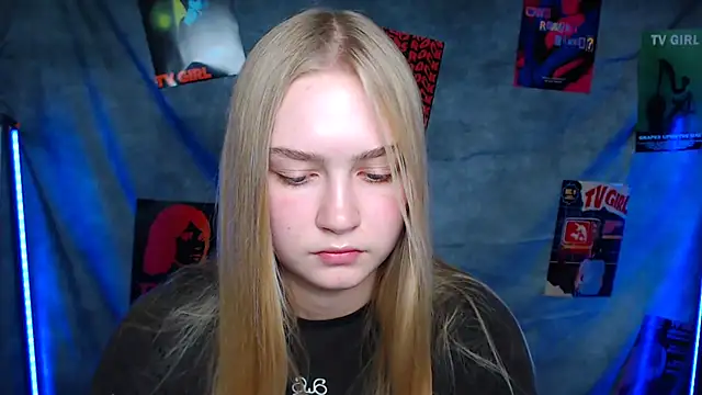 MademoiselleCl online show from November 11, 1:39 pm