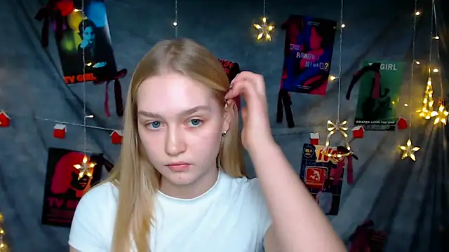 MademoiselleCl online show from December 17, 1:27 pm