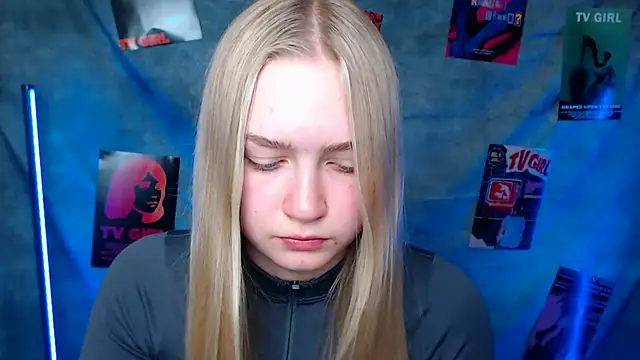 Snapshot of MademoiselleCl chatting on October 3, 12:39 pm MademoiselleCl online show from October 3, 12:39 pm