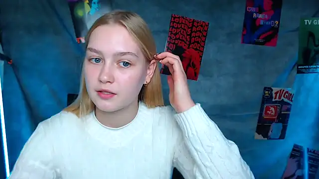 MademoiselleCl online show from November 12, 1:15 pm