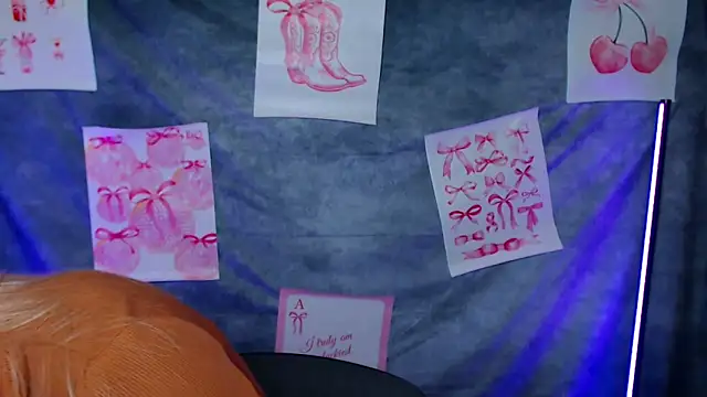 MademoiselleCl online show from February 8, 1:09 pm