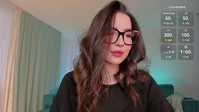 Oh My Dianee online show from March 19, 6:57 am