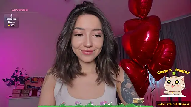 Snapshot of Oh_My_Dianee chatting on February 14, 7:17 am Oh My Dianee online show from February 14, 7:17 am