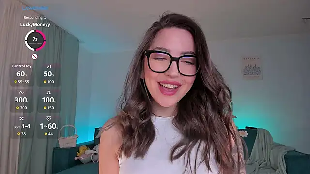 Oh My Dianee online show from March 28, 10:27 am