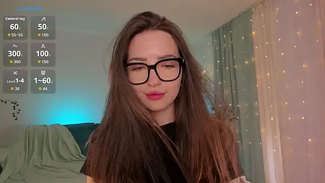 Oh My Dianee online show from June 2, 8:14 am