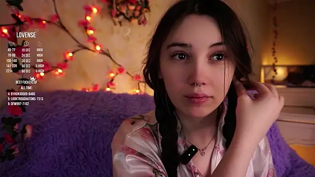 GillianDowdey online show from January 19, 3:21 am