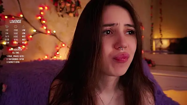 Snapshot of GillianDowdey chatting on January 8, 2:06 am GillianDowdey online show from January 8, 2:06 am