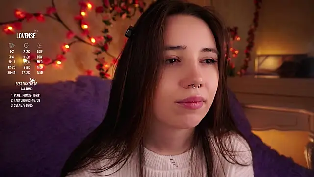 GillianDowdey online show from November 11, 3:23 am